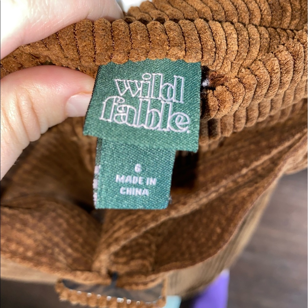 Brown Corduroy high wait pants with belt